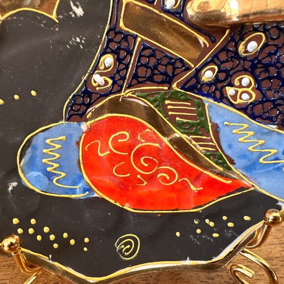 Vintage Satsuma Immortals Plate Japan Hand Painted Nappy Dish Majolica Style - Picture 3 of 7